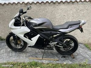 YAMAHA TZR 50 CC 2006/24500KM BON ÉTAT