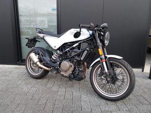 ② PROMO! HUSQVARNA VITPILEN 401 MET 2 JAAR GARANTIE!