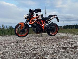 KTM SUPER DUKE 1290 R SE - TAUSCH GEGEN TRANSPORTER
