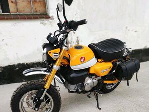 HONDA MONKEY 125 BANANA YELLOW