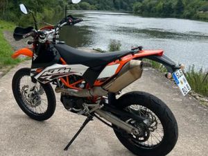 KTM 690 ENDURO R SUPERMOTO