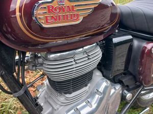 MOTO COMME NEUVE FAIBLE KILOMÉTRAGE ROYAL ENFIELD CLASSIC 350