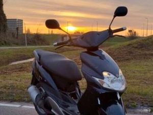 YAMAHA JOG R — SCOOTERS | YAMAHA — MARKTPLAATS