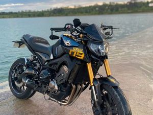 YAMAHA MT09 OHLINS ( SANS ABS )