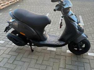 PIAGGIO ZIP 50CC IGET - SCOOTER — SCOOTERS | PIAGGIO — MARKTPLAATS