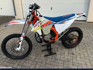 KTM 300 TPI 2022 EXCELLENT ÉTAT 90H ( PISTON CHANGER À 80 H )