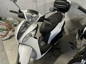 KYMCO PEOPLE ONE 125 CCM ? ZUVERLÄSSIGER ROLLER CANTON ZURICH -