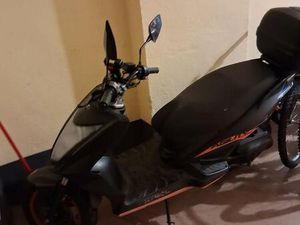 KYMCO AGILITY 50 ROLLER - ANGEMELDET, SEHR GUTER ZUSTAND