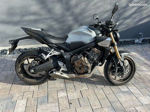 HONDA CB650R E-CLUTCH