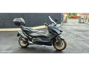 SCOOTER YAMAHA TMAX 530 TECH MAX