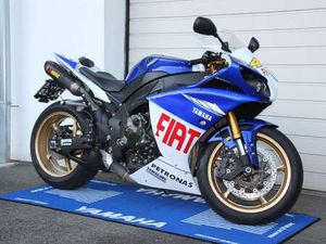 YAMAHA YZF-R1 RN22 BLAU