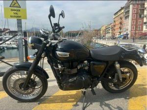 TRIUMPH SCRAMBLER