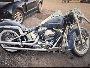 HARLEY DAVIDSON SOFTAIL DELUXE BJ.2017 UNFALL