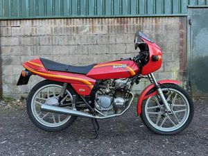 1984 BENELLI 254 231 CC VENTE AUX ENCHÈRES