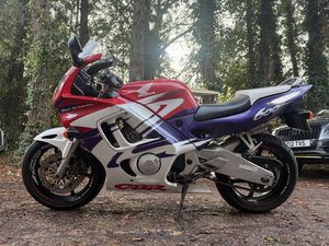 1997 HONDA CBR 600F COOL RETRO SPORTS BIKE. SWAP PX A VENDRE