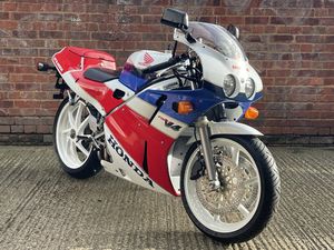 1990 HONDA VFR 400 UK SPEC 2 OWNERS