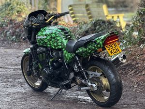 KAWASAKI ZRX 1100 1998 CUSTOM PAINT ETC. SWAP PX A VENDRE