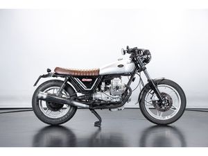 1986 MOTO GUZZI V35 IMOLA CAFE’ RACER A VENDRE