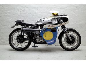 1955 NORTON MANX SOHC LONGSTROKE. FULL RACE FAIRING. GREAT PATINA A VENDRE