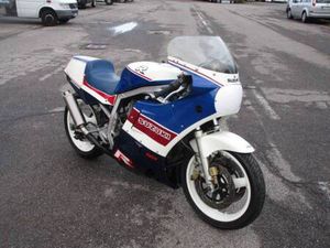 1986 SUZUKI GSX R 750 A VENDRE