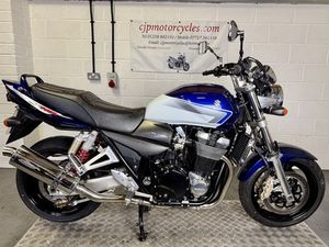 SUZUKI GSX1400-K6, 8944 MILES, 2006/56, 1 OWNER A VENDRE