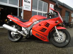 1996 SUZUKI RF 600 STUNNING ORIGINAL CONDITION. A VENDRE