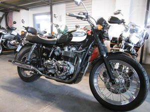 2005 TRIUMPH BONNEVILLE T100 STUNNING! FSH LOTS OF EXTRAS. A VENDRE