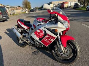 1996 YAMAHA YZF 750 R A VENDRE