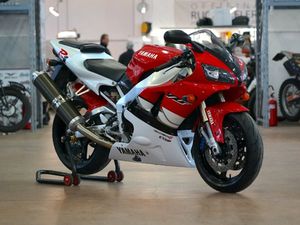 1999 YAMAHA YZF R1 A VENDRE