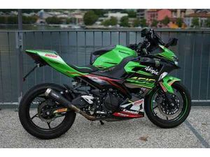 KAWASAKI NINJA 400 VERDE