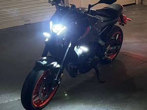 YAMAHA MT-09