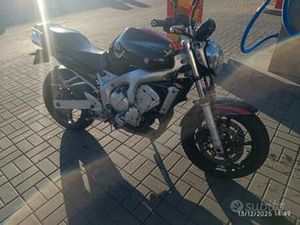 YAMAHA FZ6 - 2005