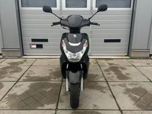 PEUGEOT KISBEE BLACK EDITION SNOR 2019 — SCOOTERS | PEUGEOT — MARKTPLAATS