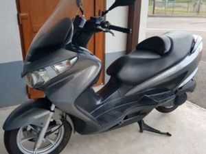 SCOOTER 125 BURGMAN CT OK 800EURO