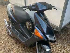 ② APRILLIA SR 50 B PAPS