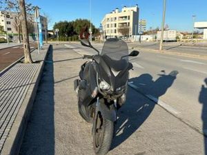YAMAHA - XMAX 125 ABS
