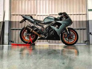 YAMAHA - YZF-R6 2005