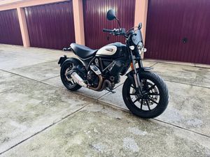 YAMAHA TRACER 7 MIDNIGHT BLACK