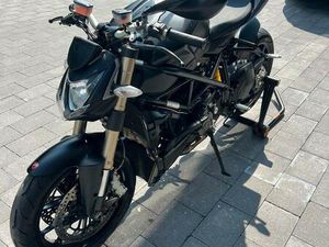 ② DUCATI STREETFIGHTER 848 CC 2012