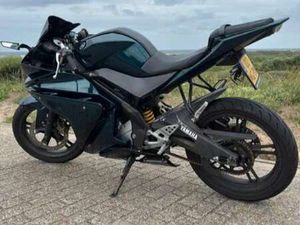 YAMAHA YZF-R125 GROEN