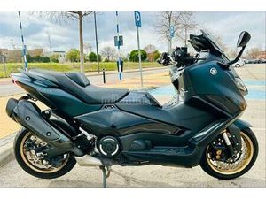 YAMAHA - TMAX