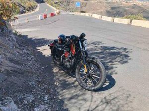 HARLEY DAVIDSON - 883 IRON SPORTSTER LI