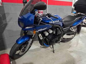 YAMAHA - FAZER 99 RJ02