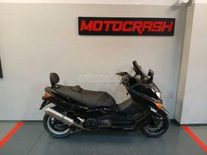 YAMAHA - T-MAX 500