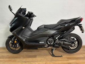 YAMAHA - TMAX 560 ABS