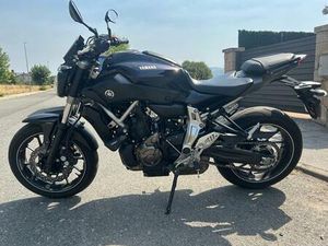 YAMAHA - MT-07