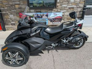 2009 CAN-AM SPYDER™ GS PHANTOM BLACK LIMITED EDITION