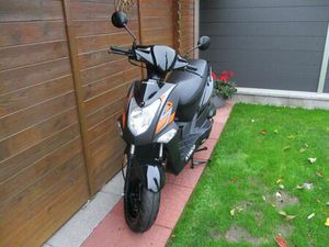 KYMCO AGILITY 50 IST AUF 25 GEDROSSELT