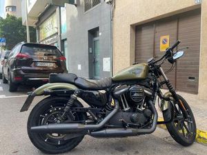 HARLEY DAVIDSON - SPOTSTER IRON 883