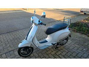VESPA PRIMAVERA 50 WENIG KILOMETER